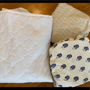 Organic cotton baby sheet bundle.